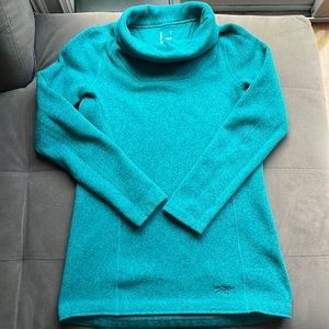 Arc’teryx pull over turtle neck sweater